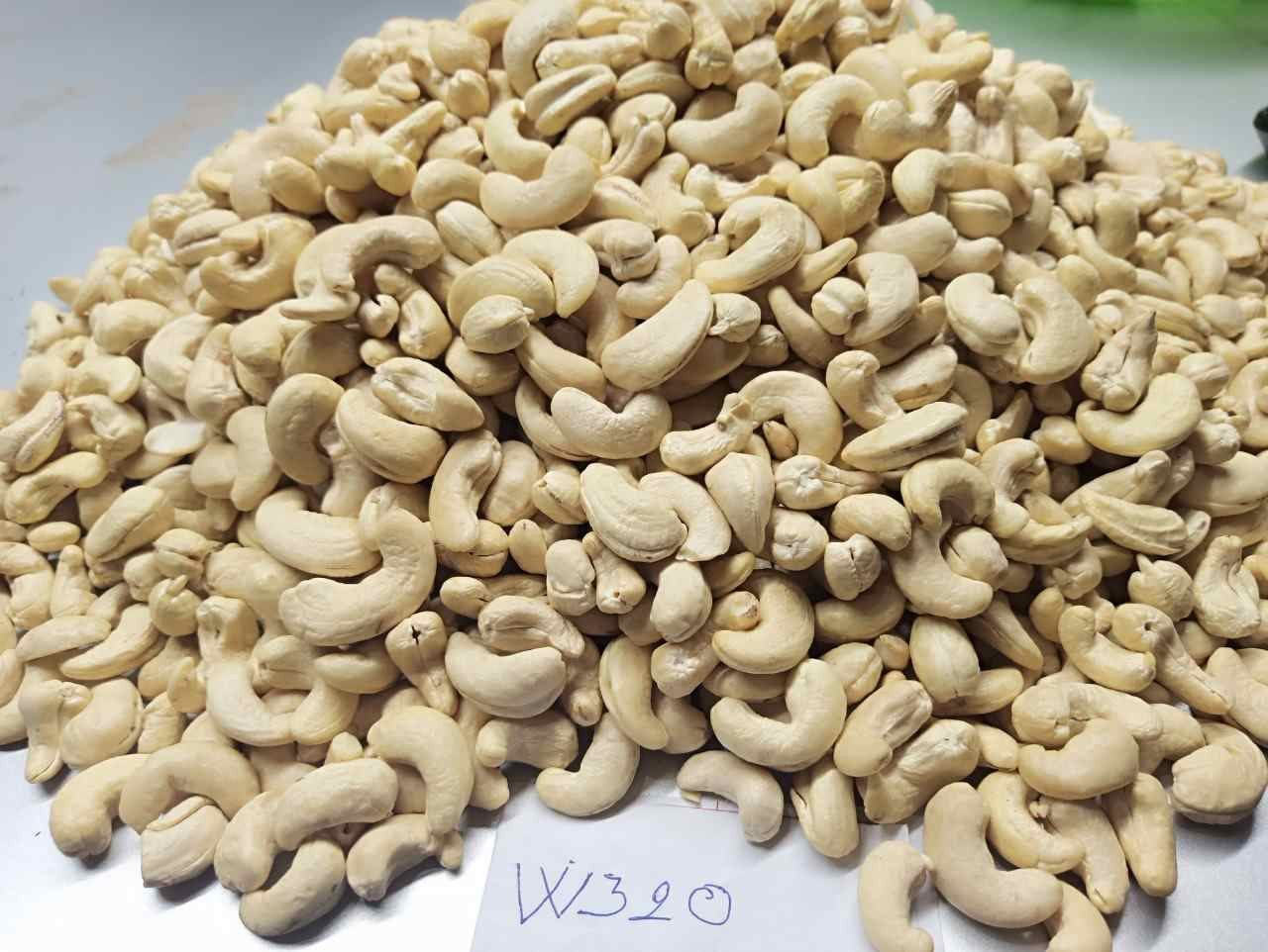 BUYER HOA KỲ TÌM NHÀ CUNG CẤP HẠT ĐIỀU NHÂN W240