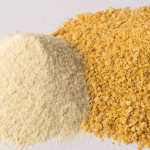 KHÁCH MUA THỨC ĂN CHĂN NUÔI