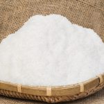 KHÁCH MUA DỪA SẤY KHÔ